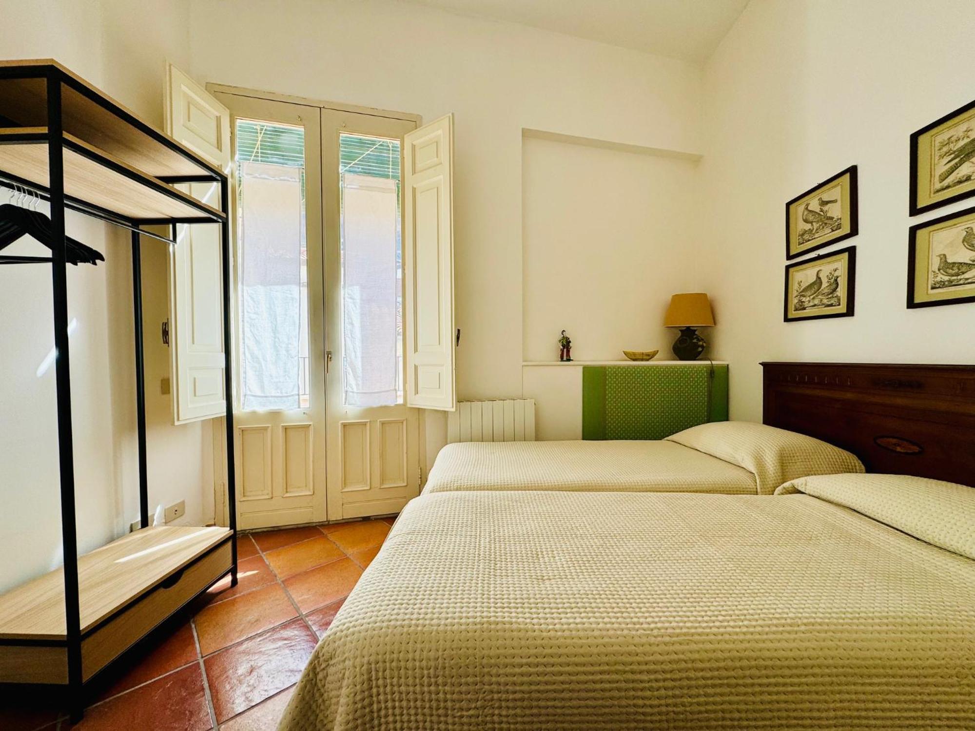شقة Penthouse Duomo تْشيفالو المظهر الخارجي الصورة