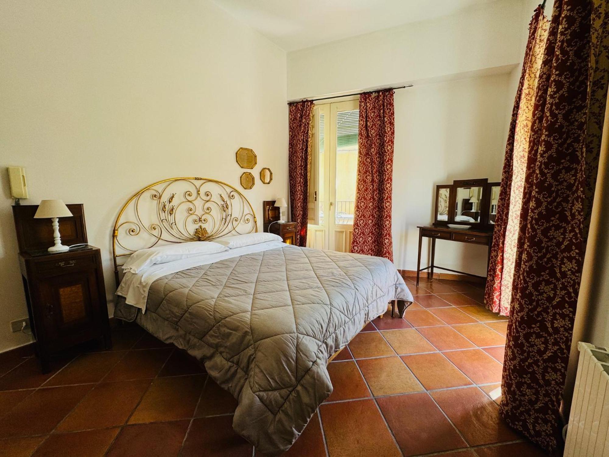 شقة Penthouse Duomo تْشيفالو المظهر الخارجي الصورة